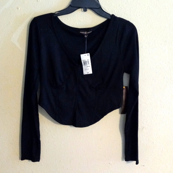 Almost Famous Tops - Almost Famous Crop tops long sleeve Size L Color Black